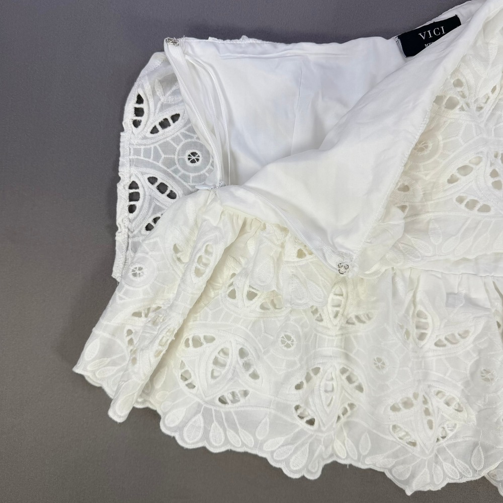 VICI Eyelet Lace One Shoulder Top Medium White Ruffle ‎ Summer Bridal FT382L - Picture 6 of 8